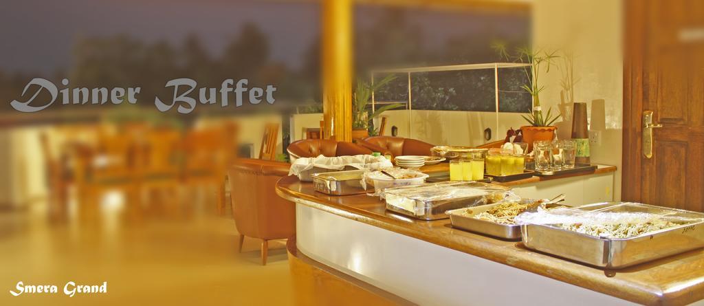 Smera Grand Maamigili Island Ngoại thất bức ảnh