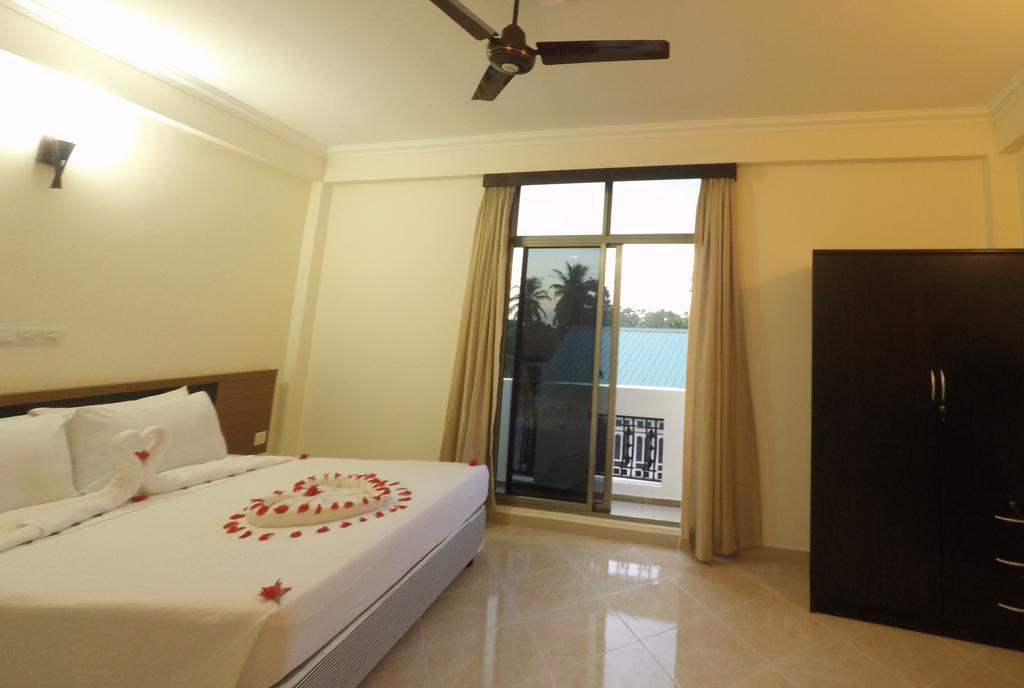 Smera Grand Maamigili Island Ngoại thất bức ảnh