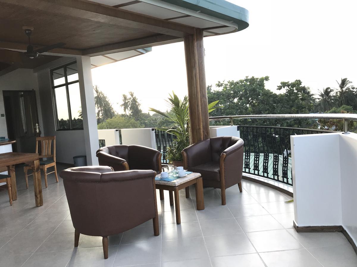 Smera Grand Maamigili Island Ngoại thất bức ảnh